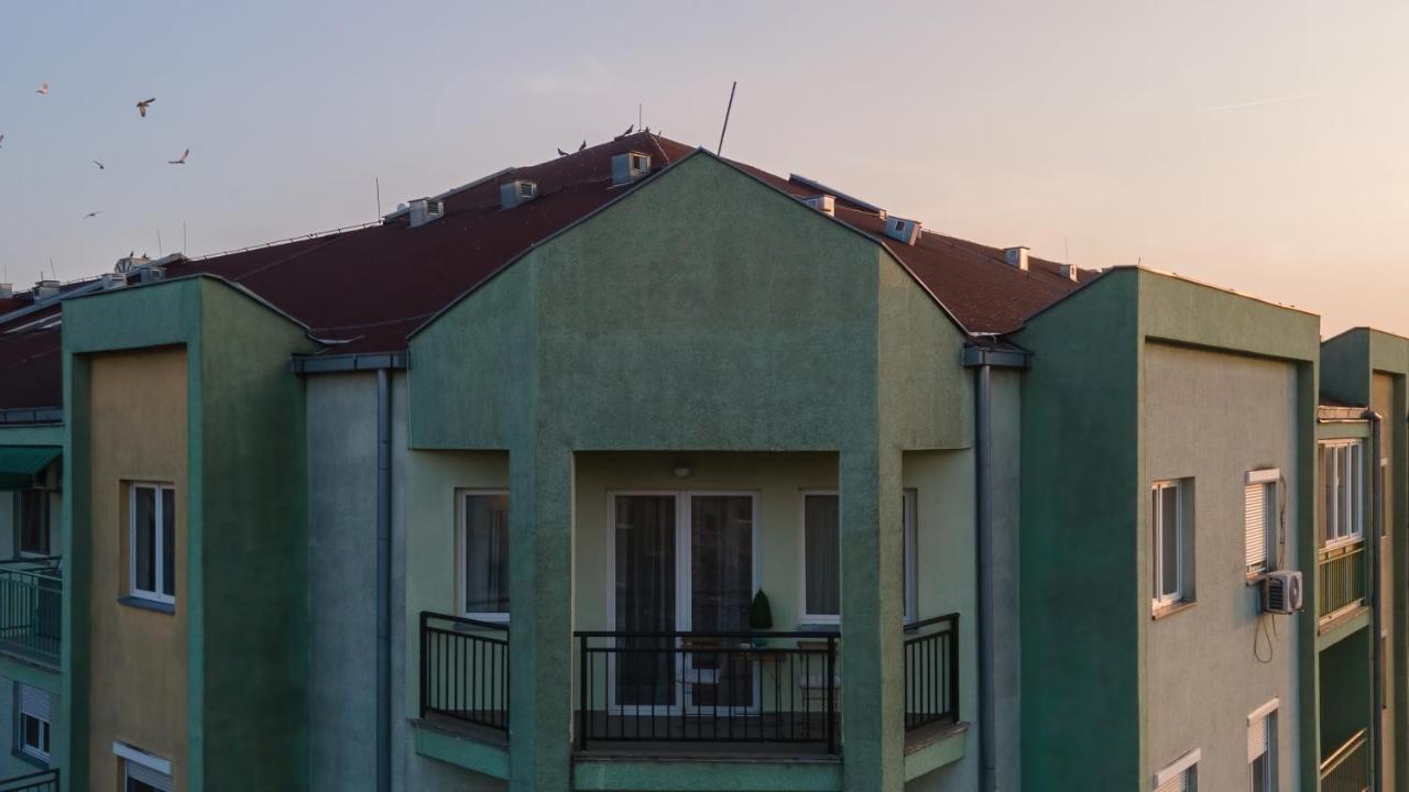 Aquarelle Apartment Суботица Экстерьер фото